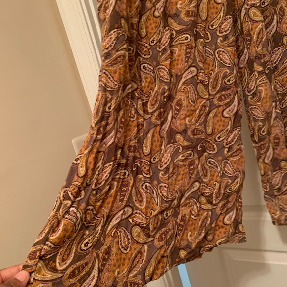 Wide leg, petite paisley pants - Picture 2 of 6